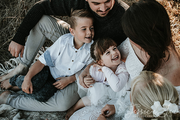 Posing Guide For Family Photography | Click Love Grow