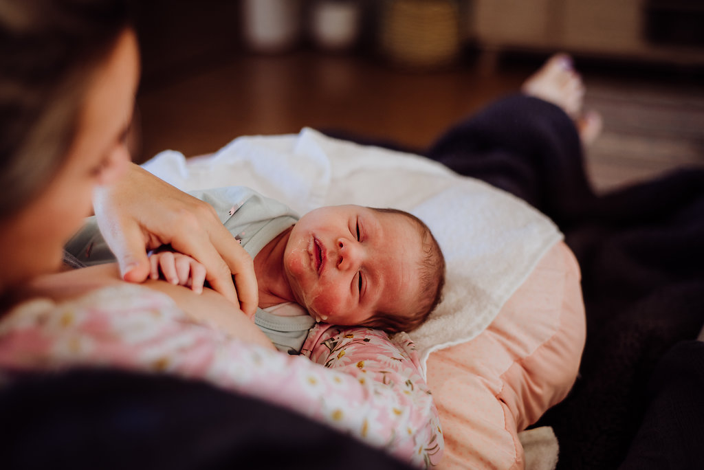 baby for newborn lifestyle photography