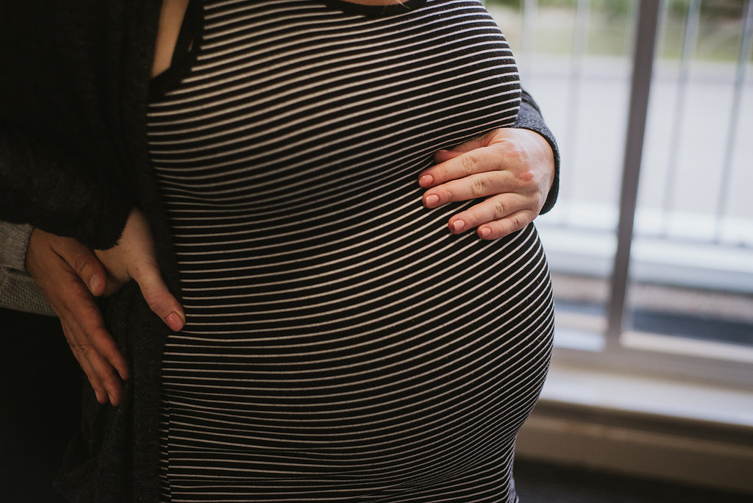 mother’s belly before c-section birth photos